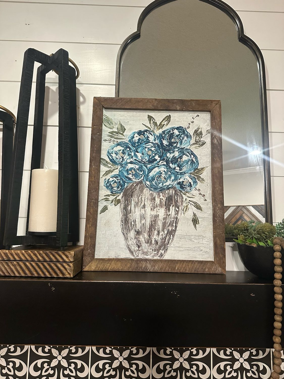 SCM 18x24 Grey Vase Blue