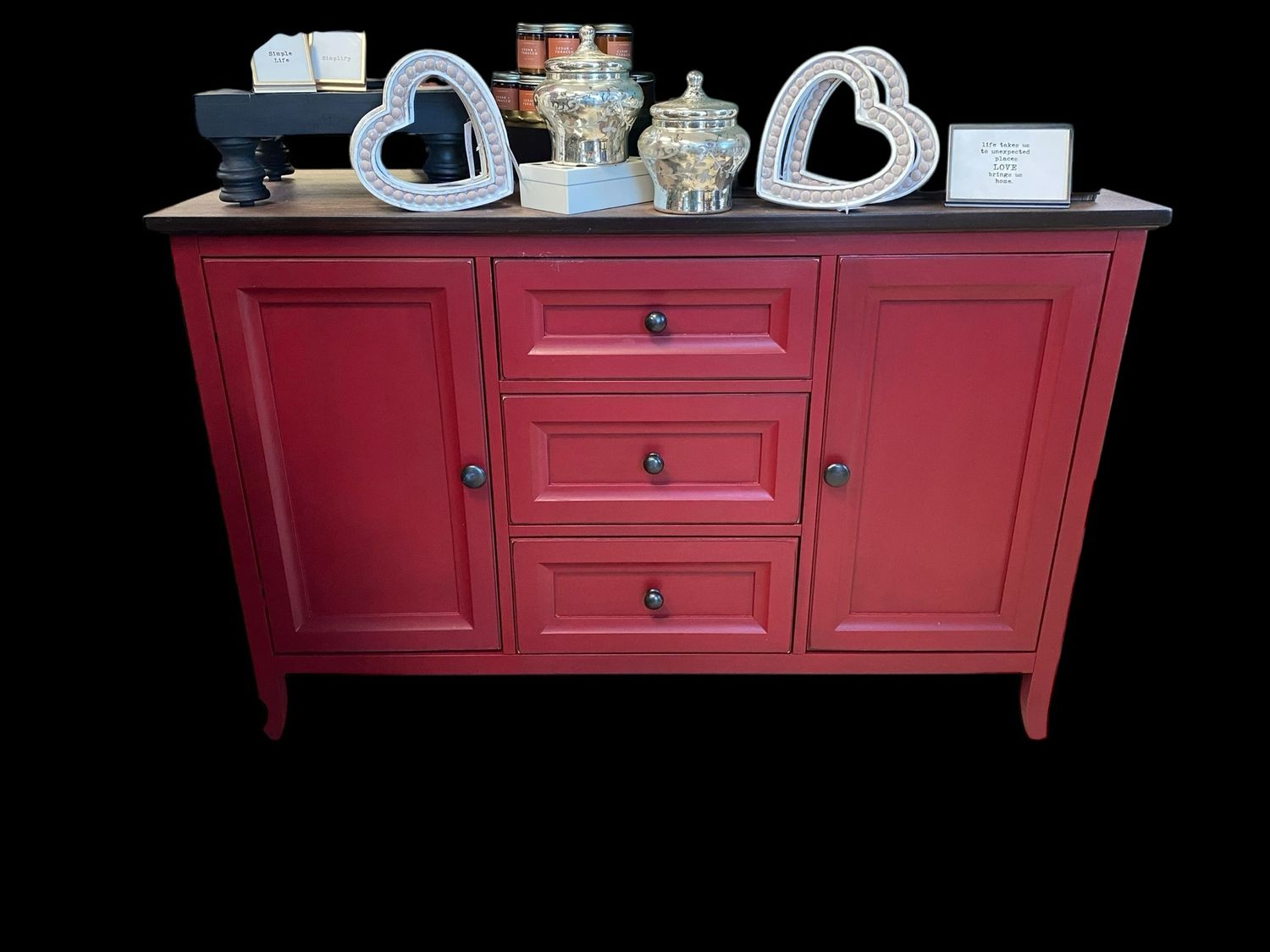 VV Red Buffet 52.5x19x34