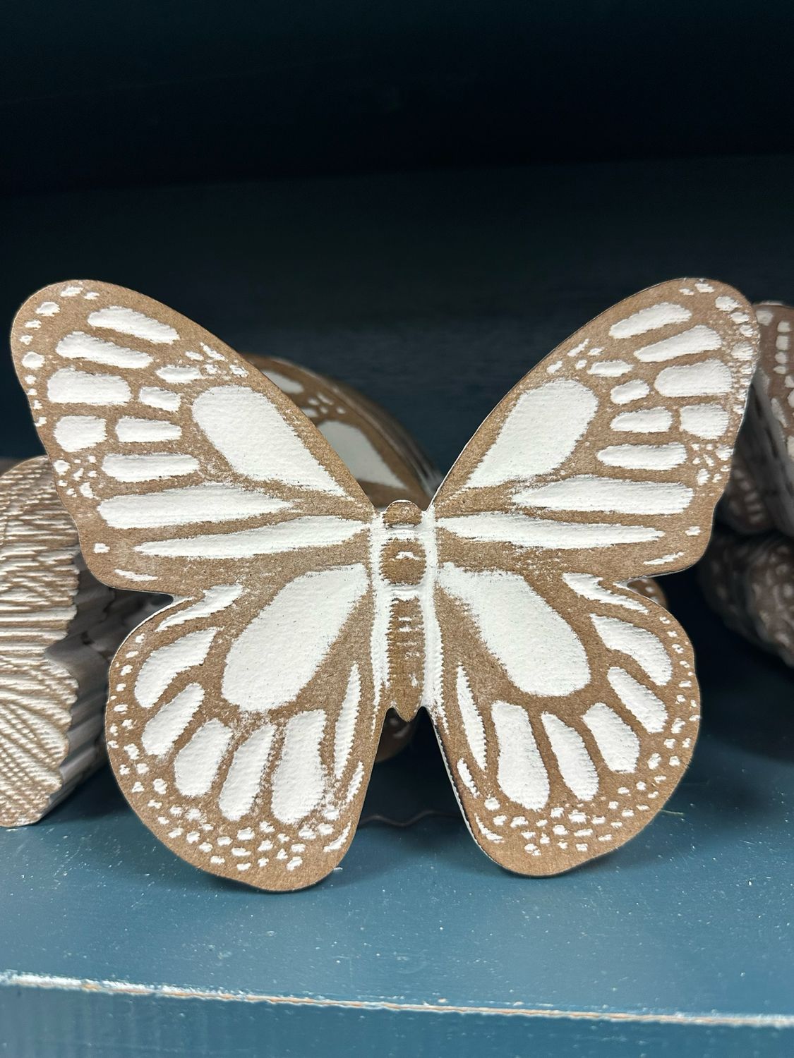 Ger 7.48&quot; Rounded Wing Wood Engraved Butterfly