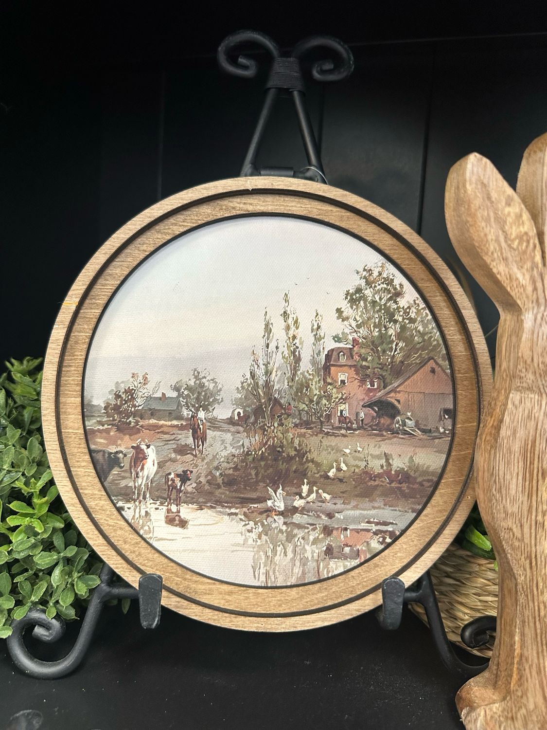 Red 8&quot; Round Farm Pond Art