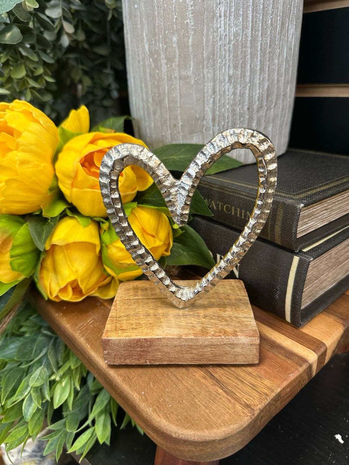 WTC Sm Silver Metal Heart On Stand 4.5x3.5x2