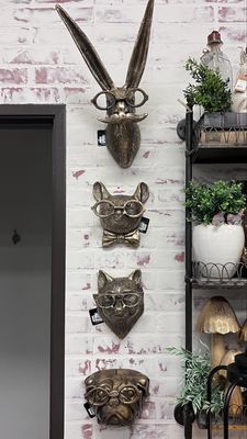 Gold Hanging Wall Animals