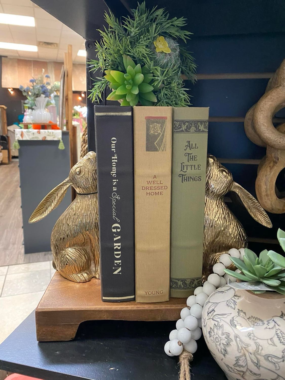 PDG s/2 8.5” gold bunny bookends