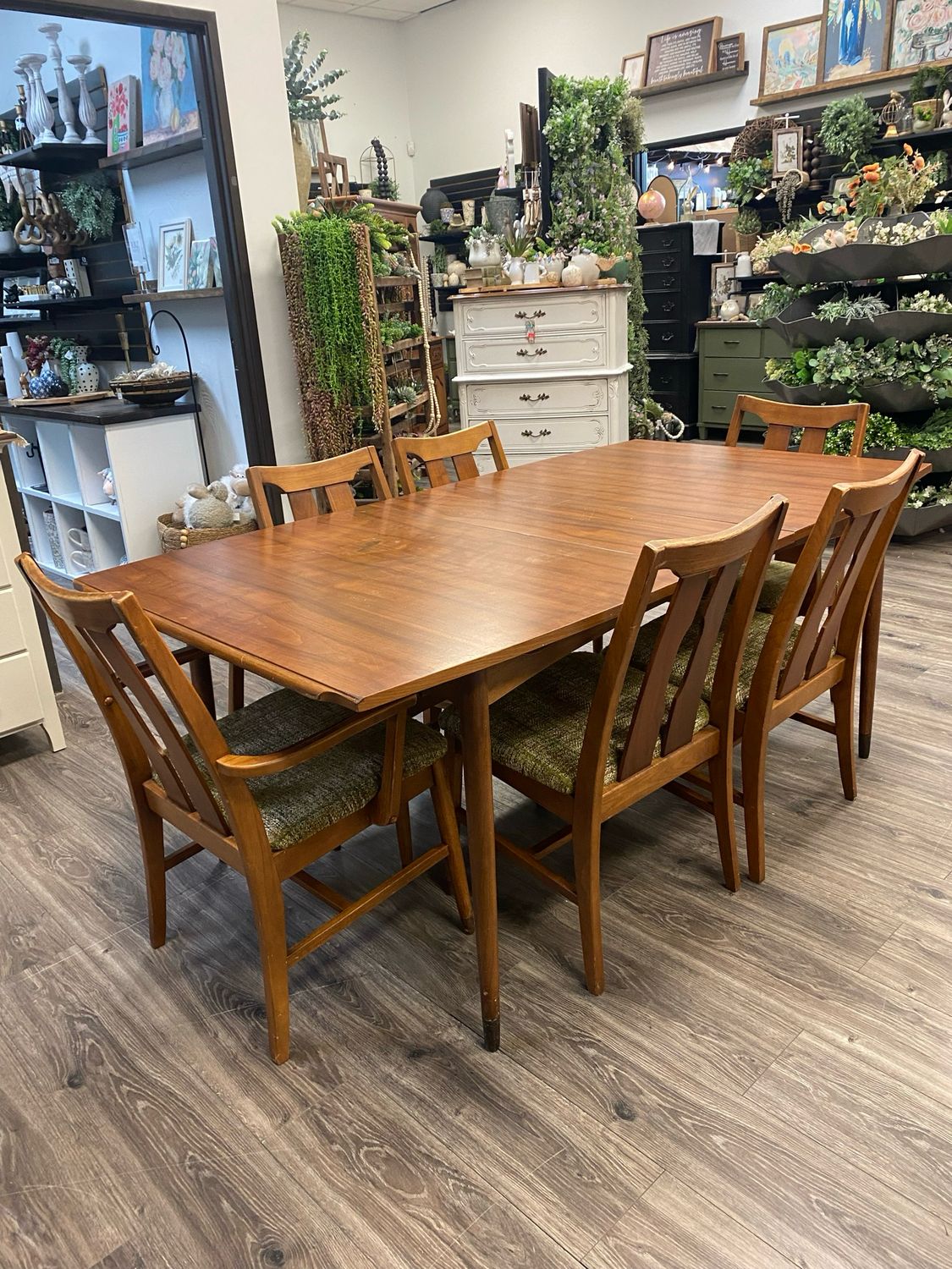 VV MCM table set 74x40