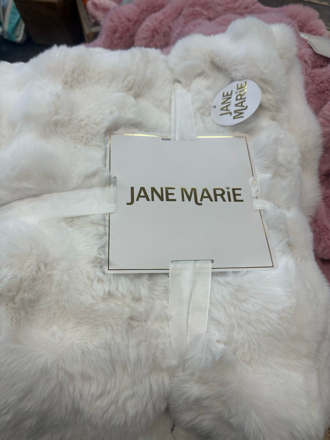 Jane Marie Fur Blanket Wt