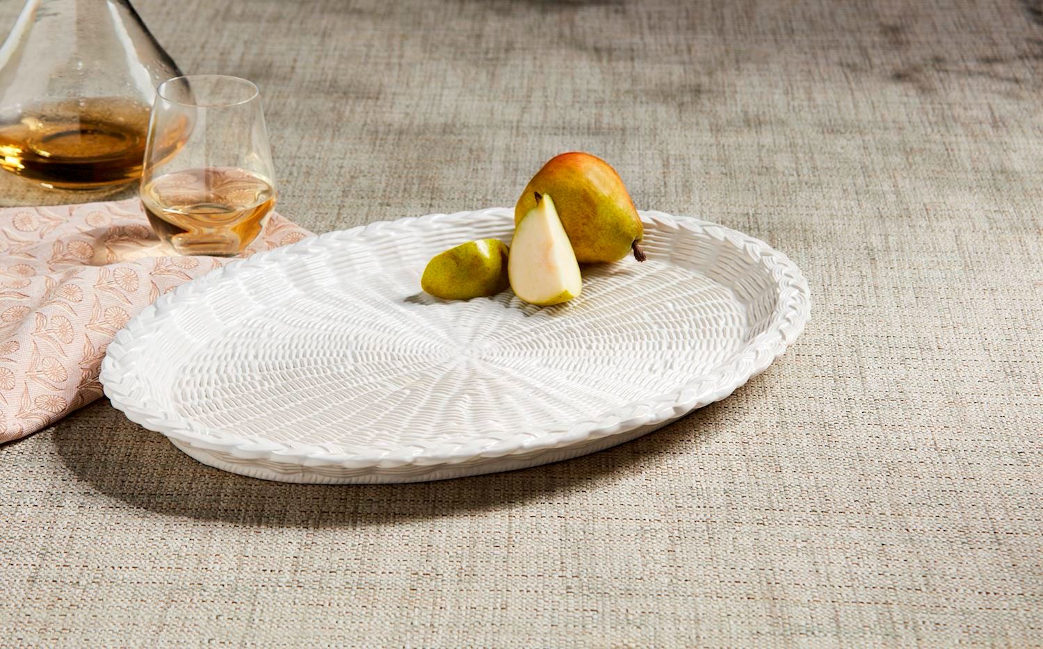 MP Round Woven Flat Tray 28.5x22.25