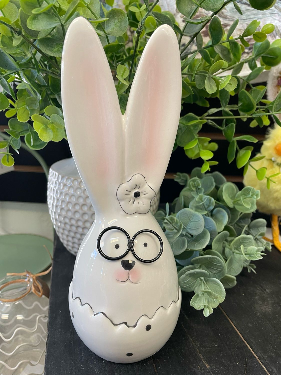 Ger 8.43&quot; In Egg Shell Bunny W/glasses