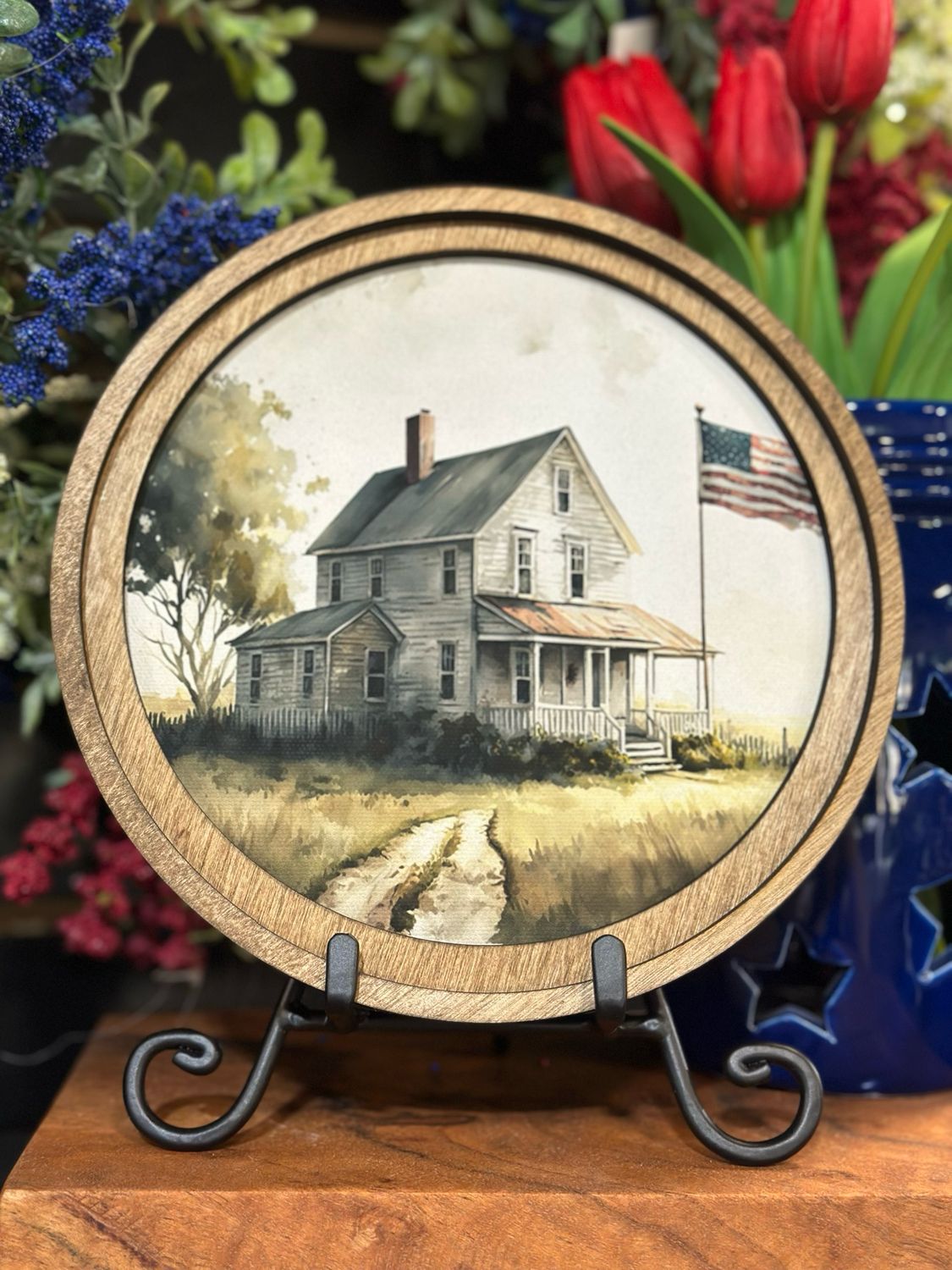 Red 8&quot; Round Farmhouse Flag