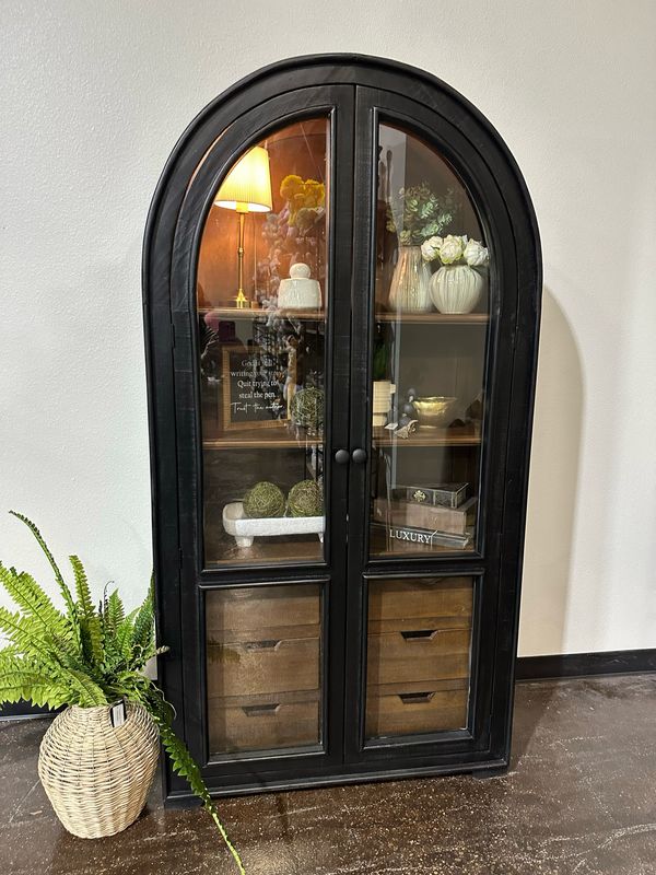 VV Ave 73x38x16