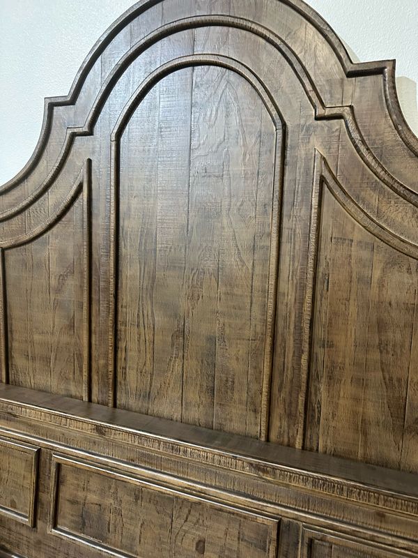 SHP Madison King 83.5x84