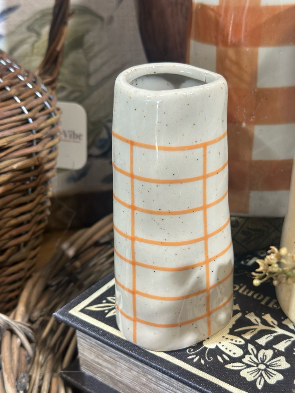 CCO Orange Str Vase 5x2.5