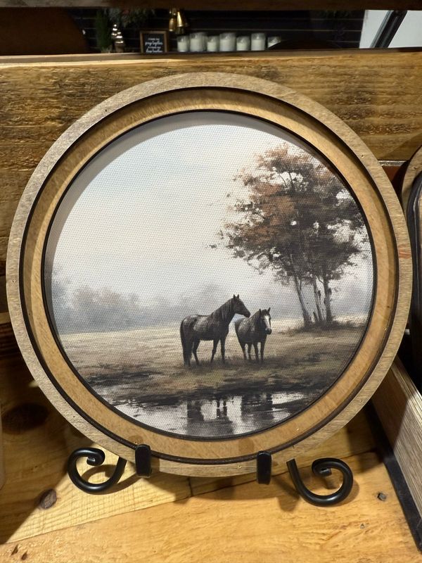 Red 8&quot; R Pasture Horses