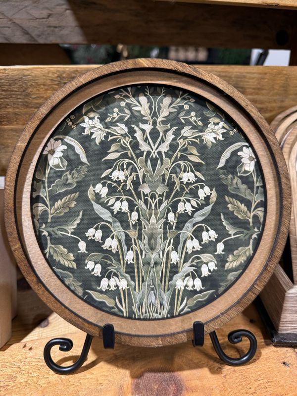 Red 8&quot; R Green Morris Art