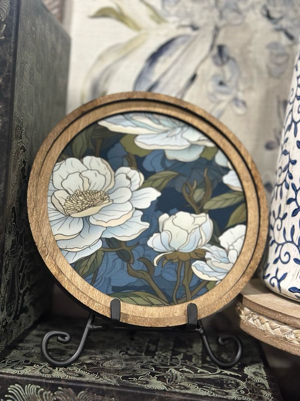 Red 8&quot; R Blue Floral Art
