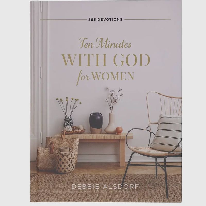 CAG Woman&#39;s Heart Devotional Hardcover