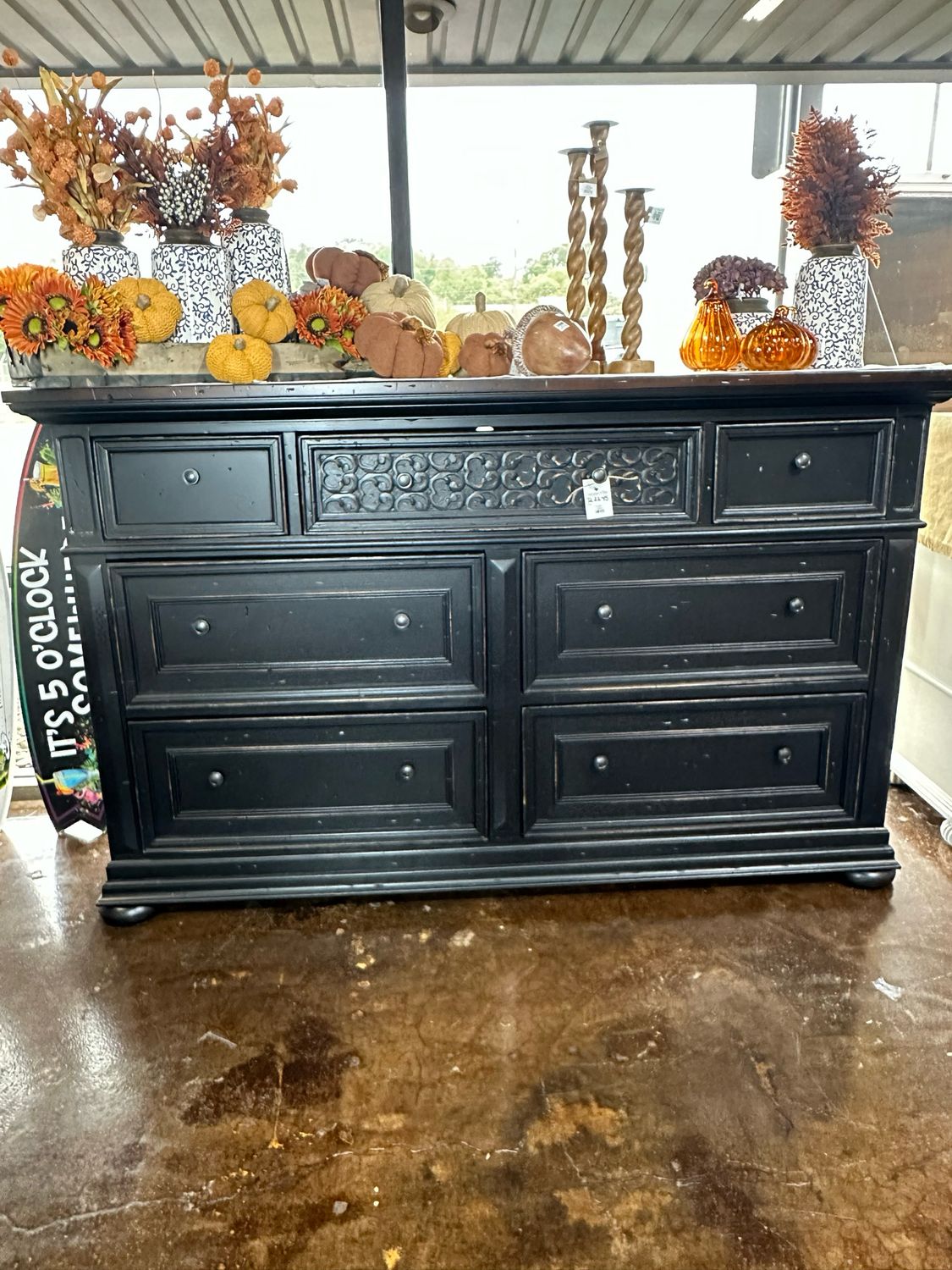 VV LampB Lrg Dresser 72x22x45