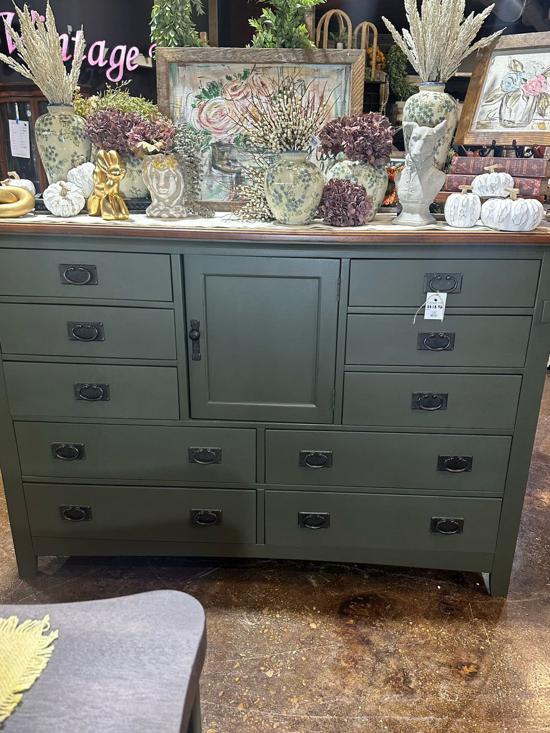 VV Collard LRG Dresser 66x18x46