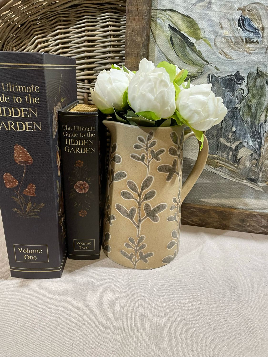 Yngs Leaf Pitcher 7.75&quot;