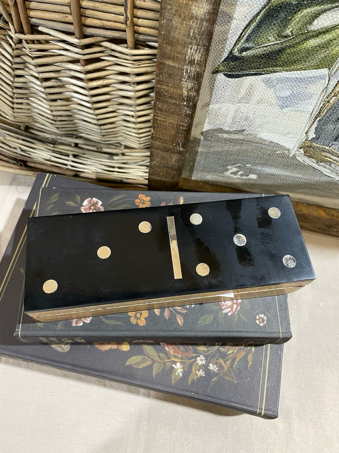 Pdg Black Domino Box Set