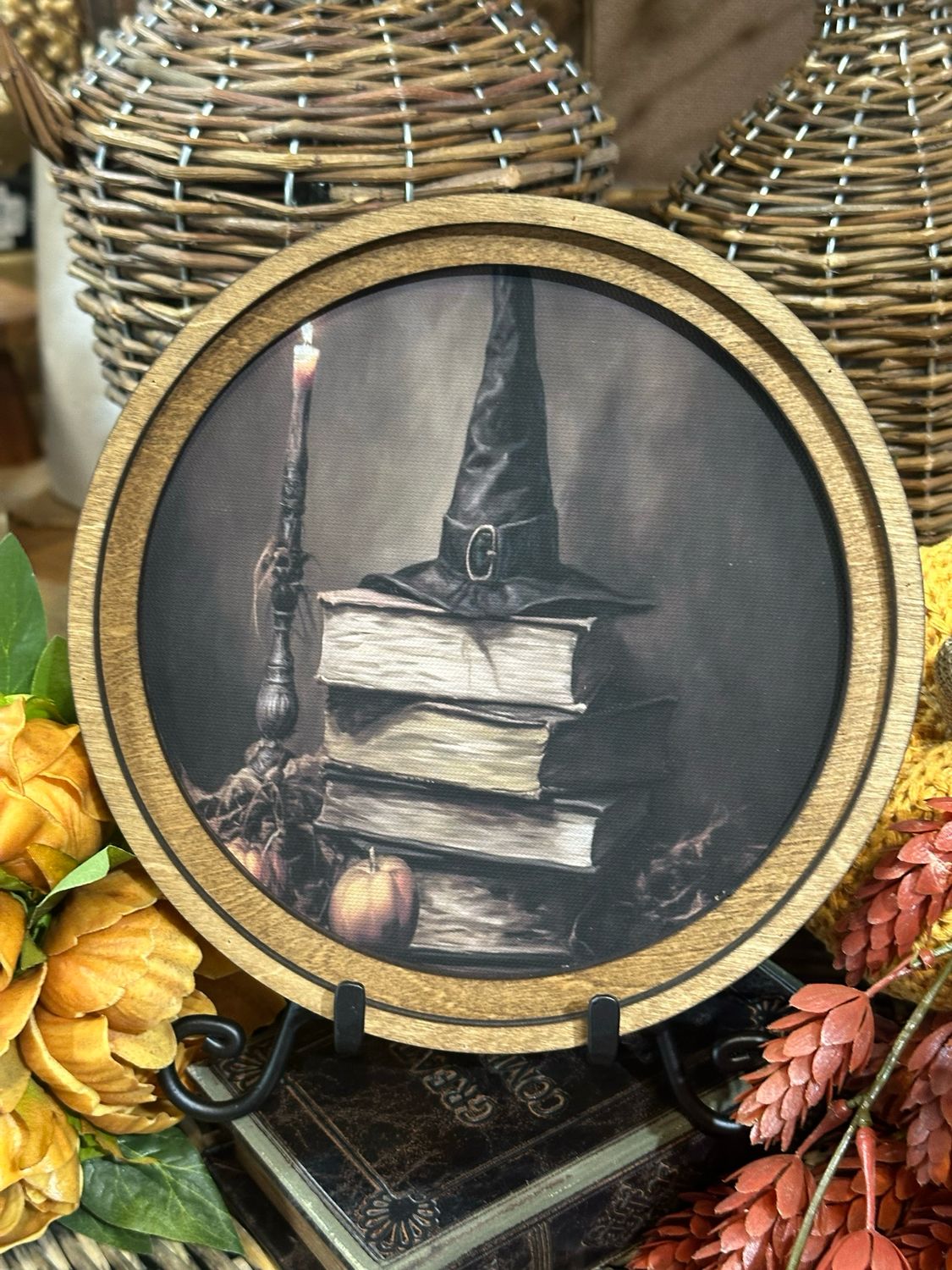 Red 8&quot; R Halloween Books