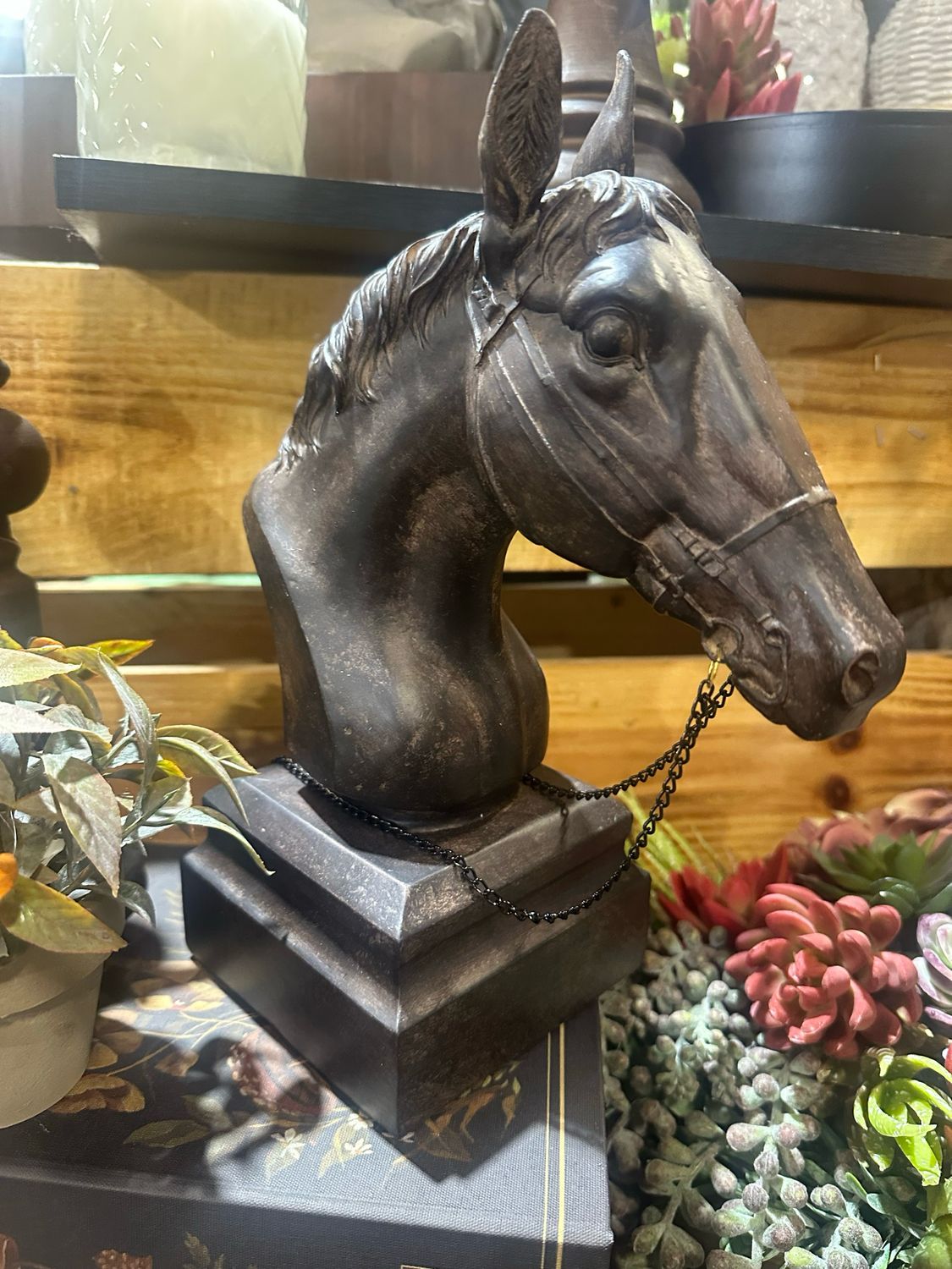 Yngs Horse Bust 11.5&quot;