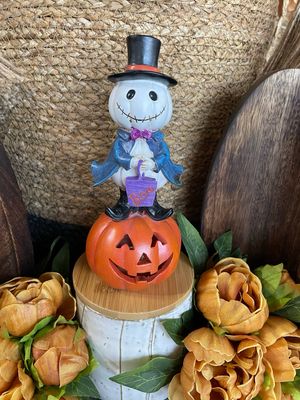 Ger 7.48&quot; Ghost Figurine On Pumpkin