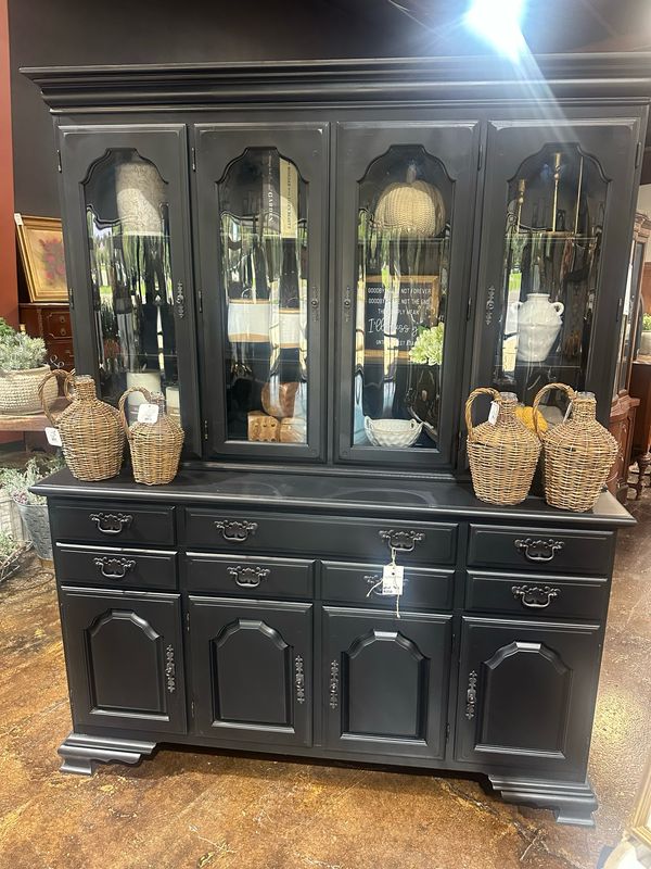 VV LB 2pc Hutch 60x19.25x76 Sale