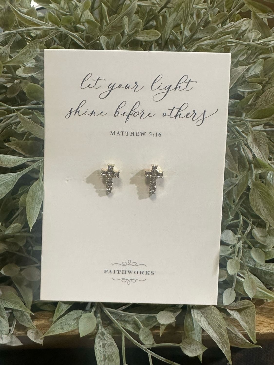 FW Earrings Diamond Cross