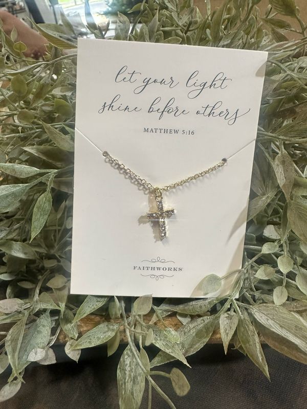 FW Necklace Diamond Cross