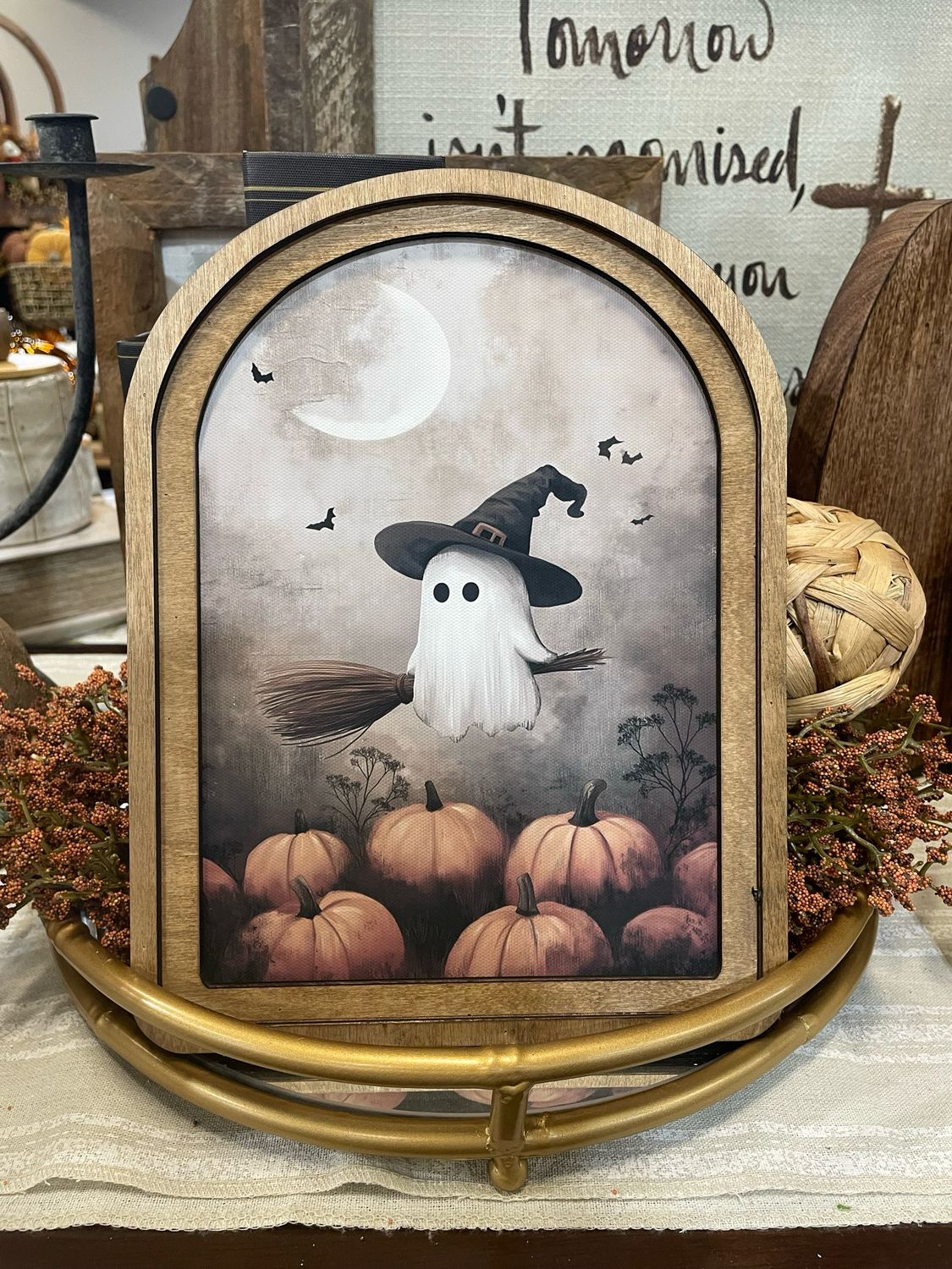 Red Arch 8.25x11 Ghostie Witch