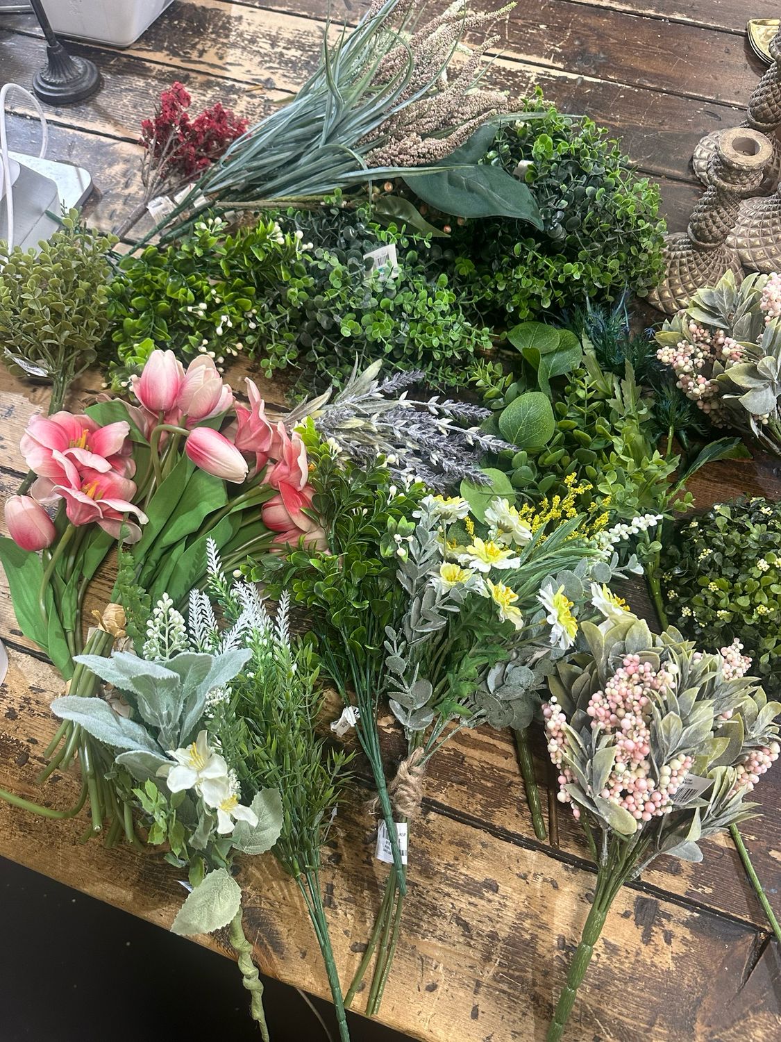 25 Pieces Of floral