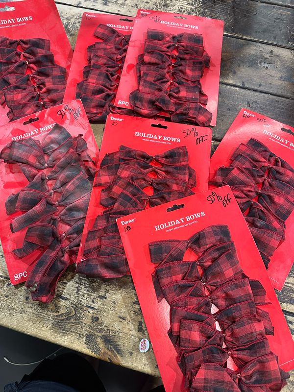 7 Packs Of Bows