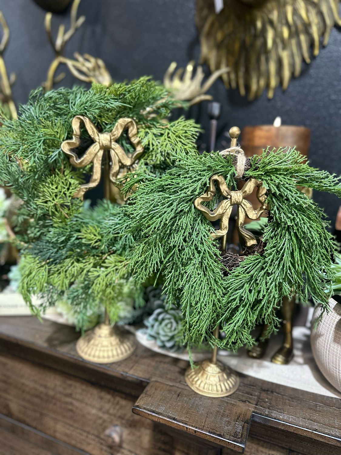 Rag 18&quot; Bow Wreath Stand