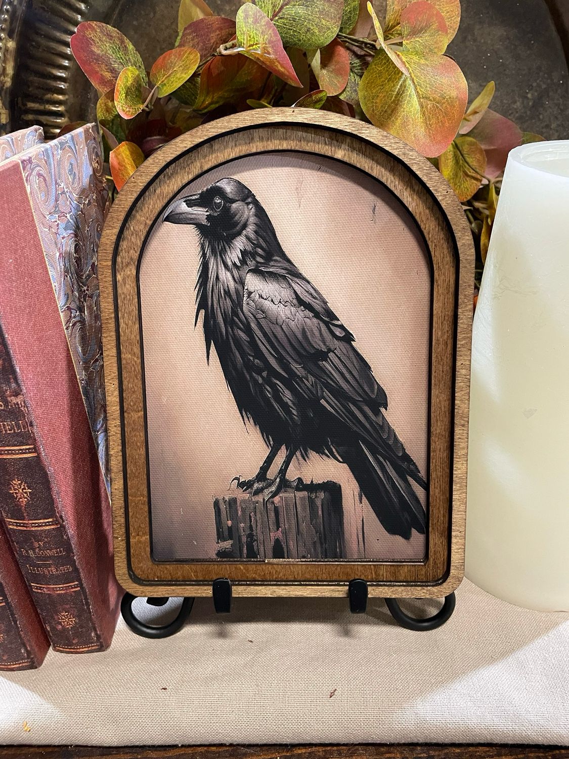 Red Arch Raven 8x6