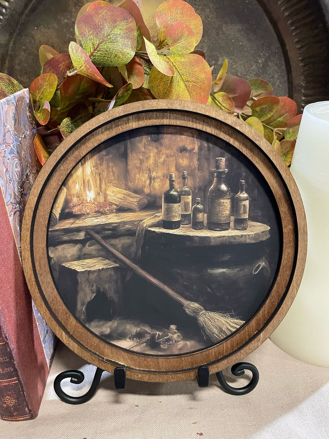 Red 8&quot; R Halloween Fireplace