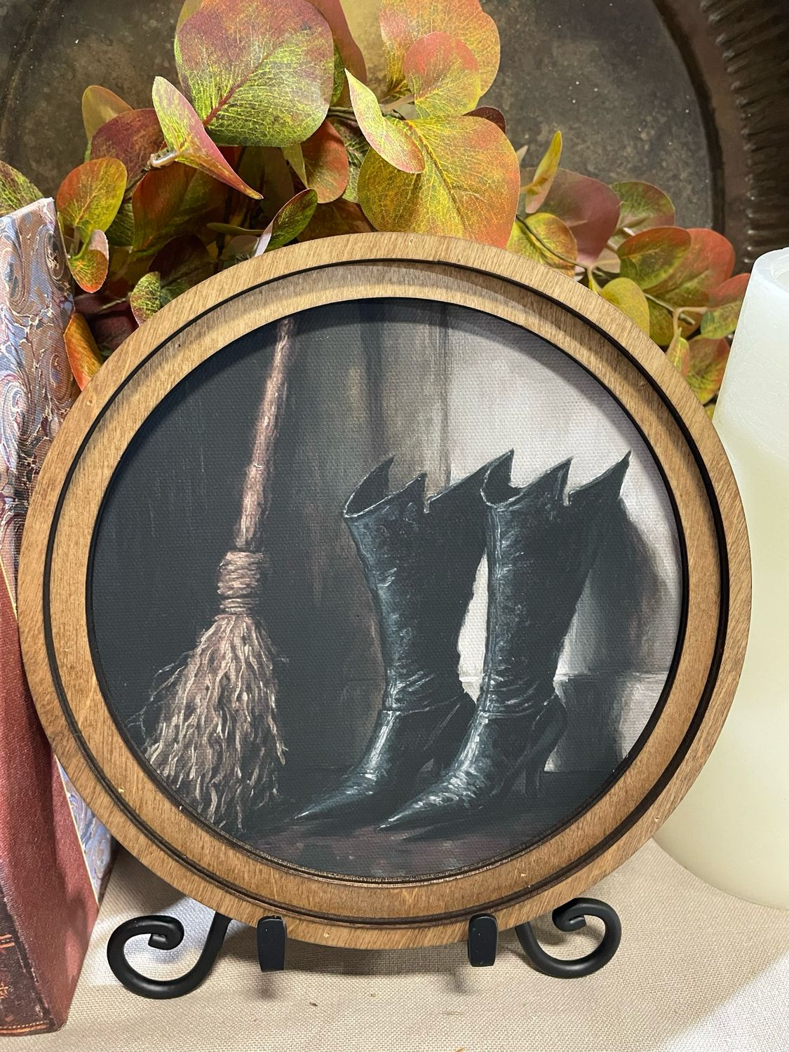 Red 8&quot; R Witch Boots