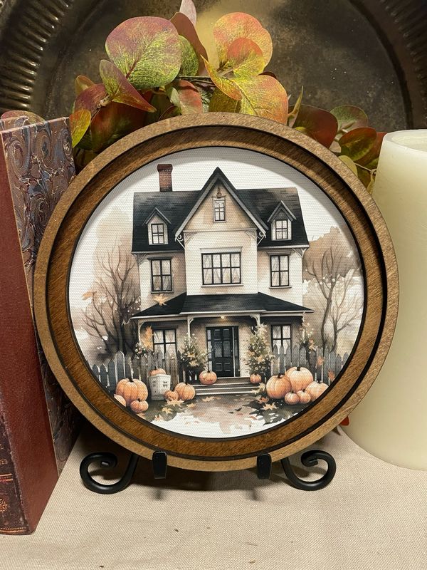 Red 8" R Halloween House