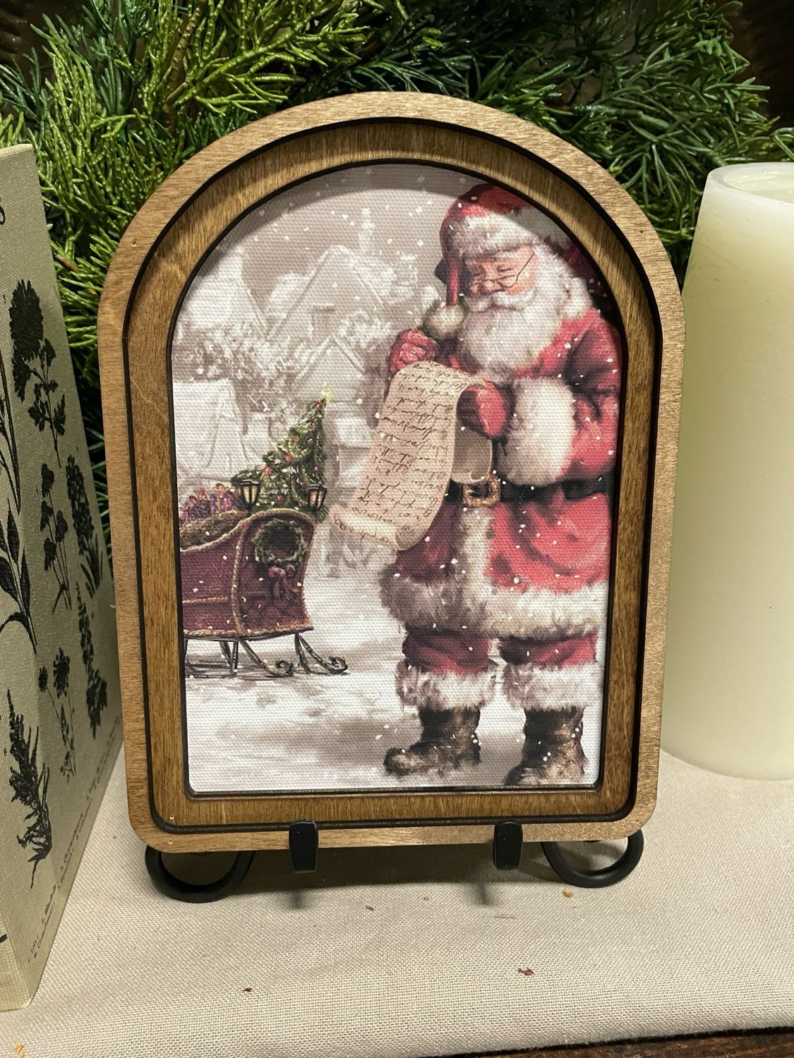 Red Arch Santa List 8x6