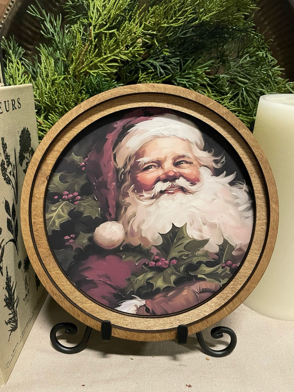 Red 8&quot; R Vintage Santa