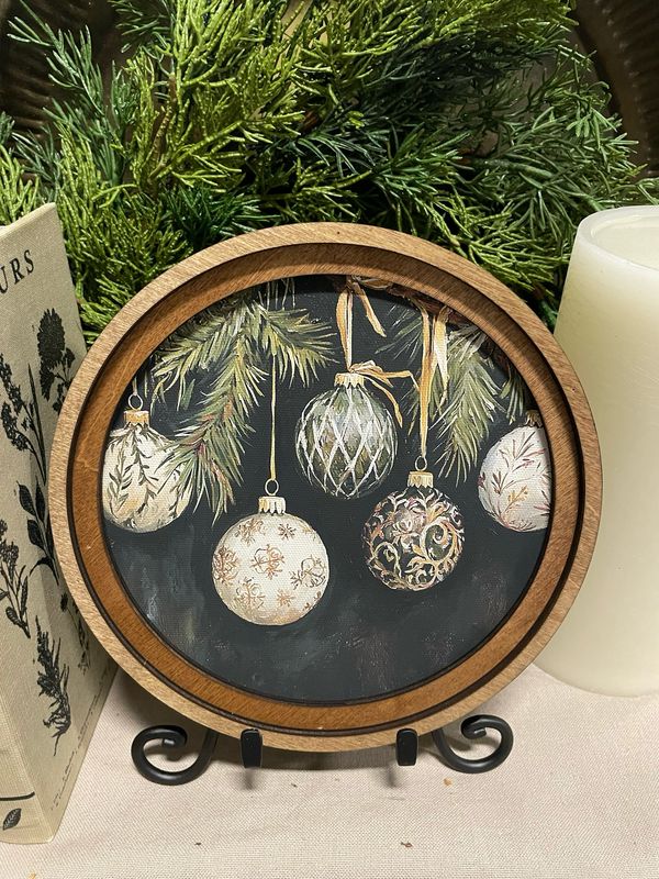 Red 8" R Ornaments