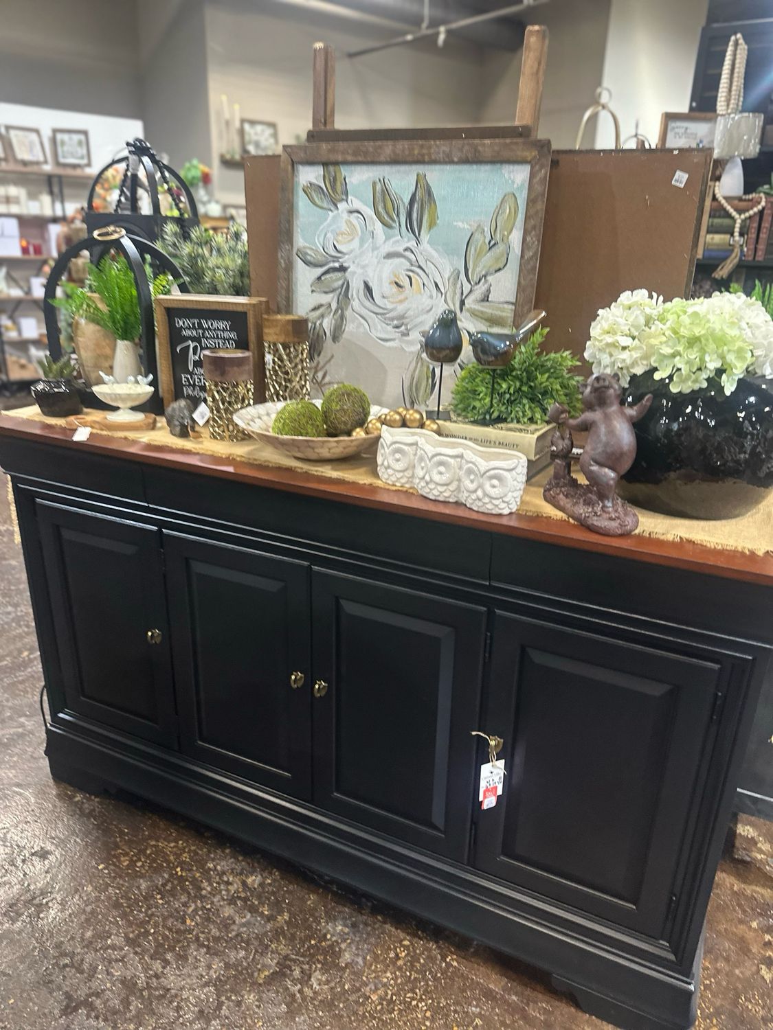 VV LampB Tall Console 68x18x40