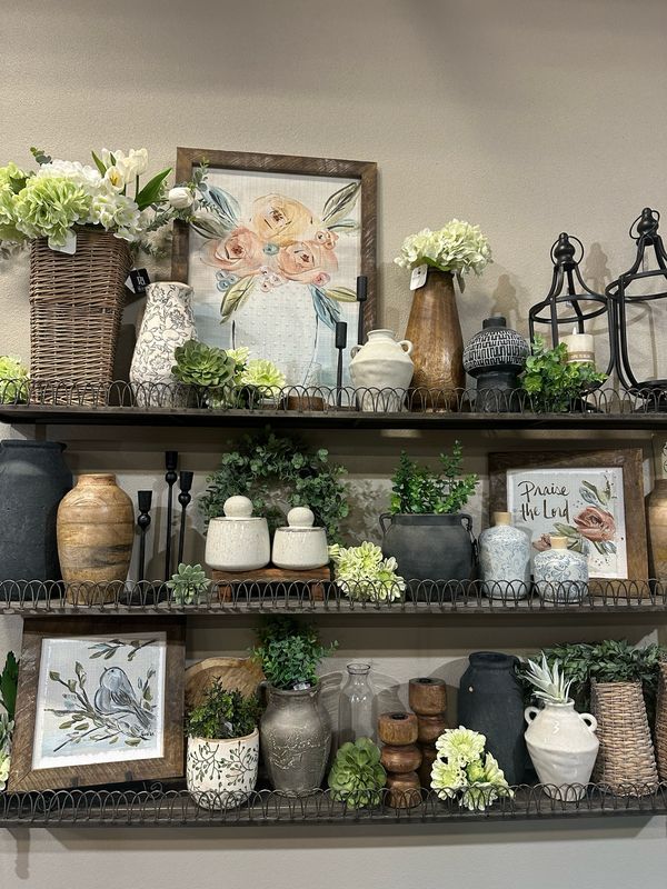 VIP Metal Wall Rack 58x39.5x8