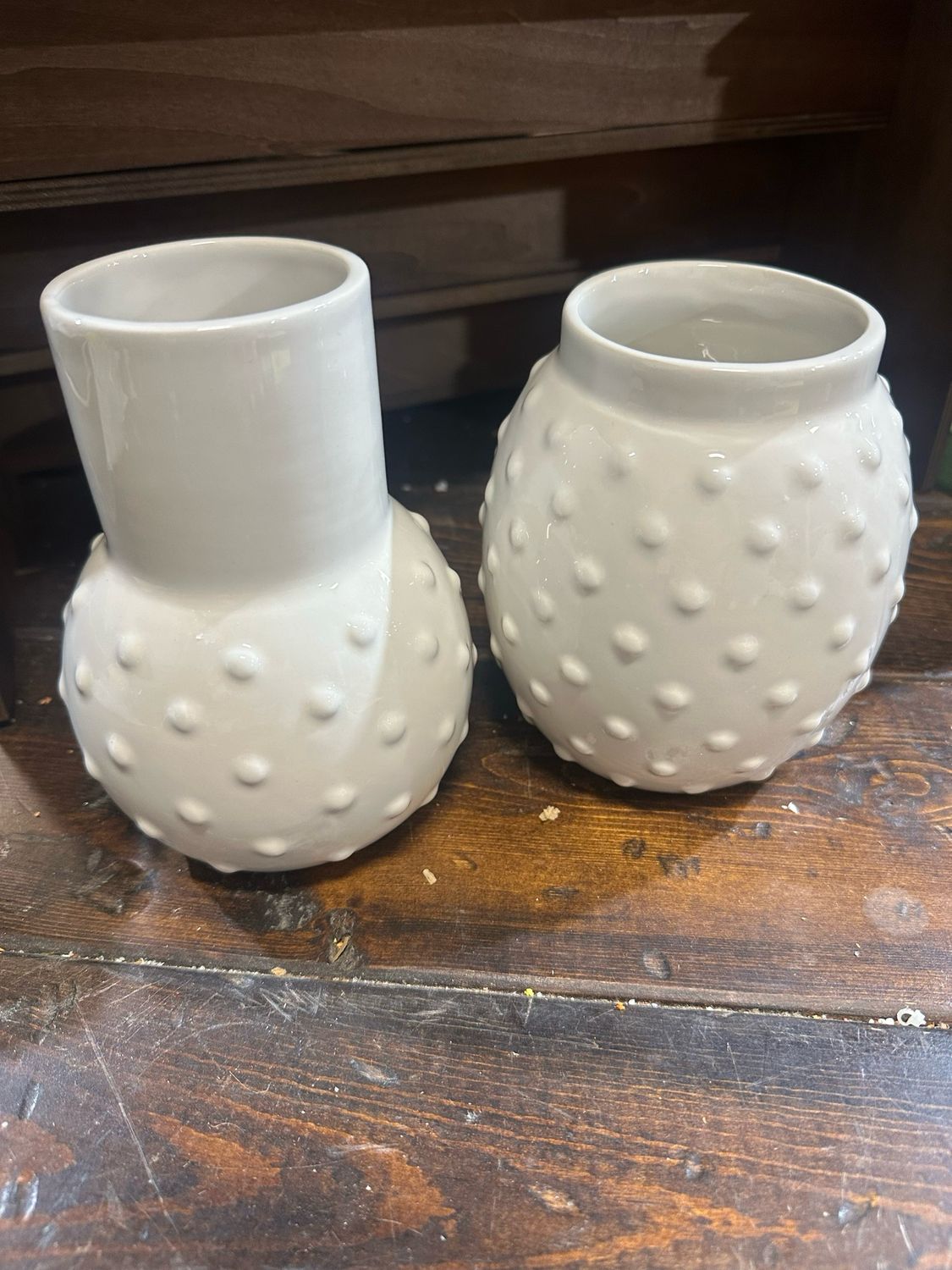 Yng Special Price 2 Hob Vases
