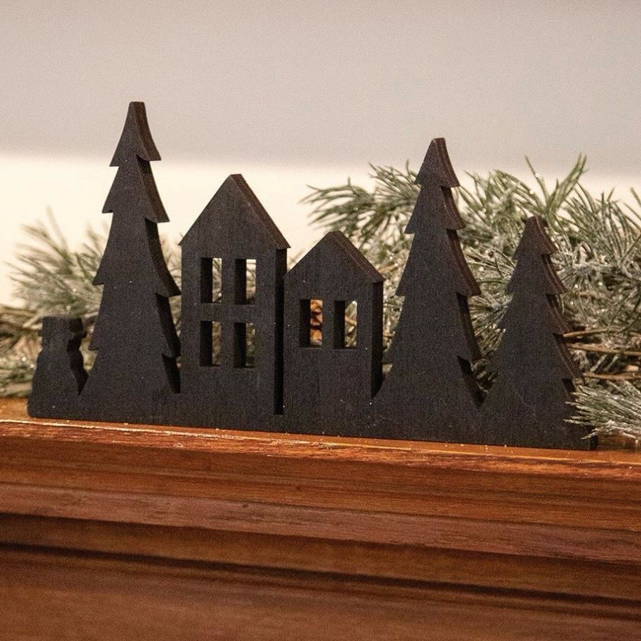Col Sm Woodland Village Silhouette Sitter 10x5.5