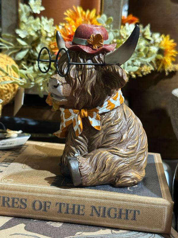 Ger Orange Hat Fall High w/glasses