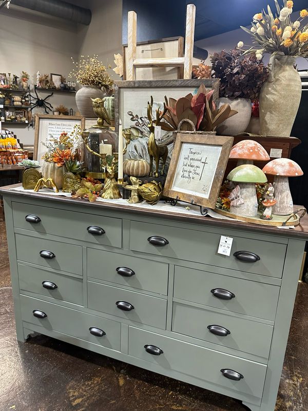 VV Thicket Dresser 61x21x36