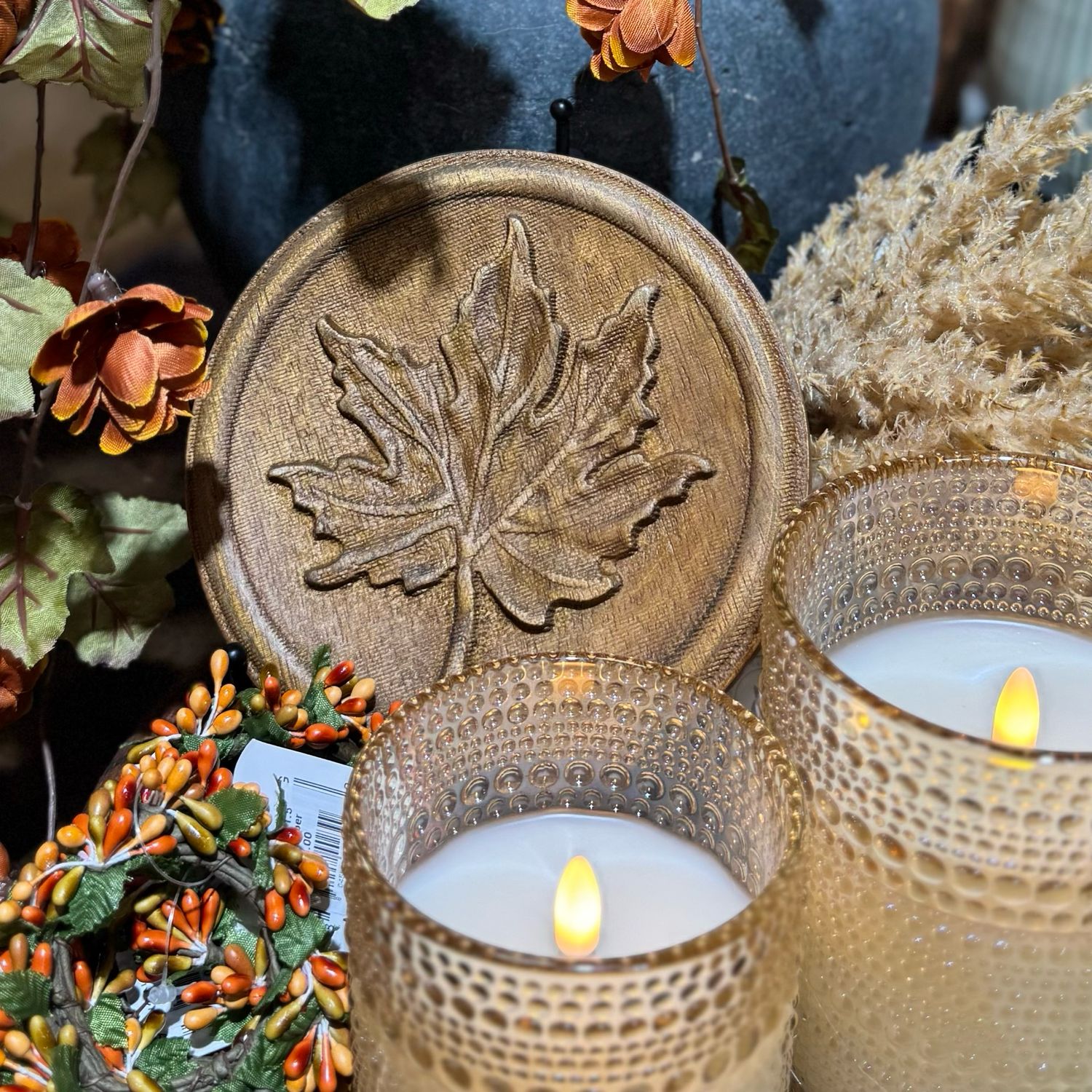 Rag Maple Leaf Wall Plaque 5.8&quot;