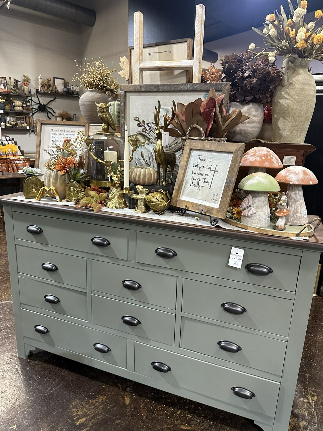 VV Thicket Dresser 64x18x40