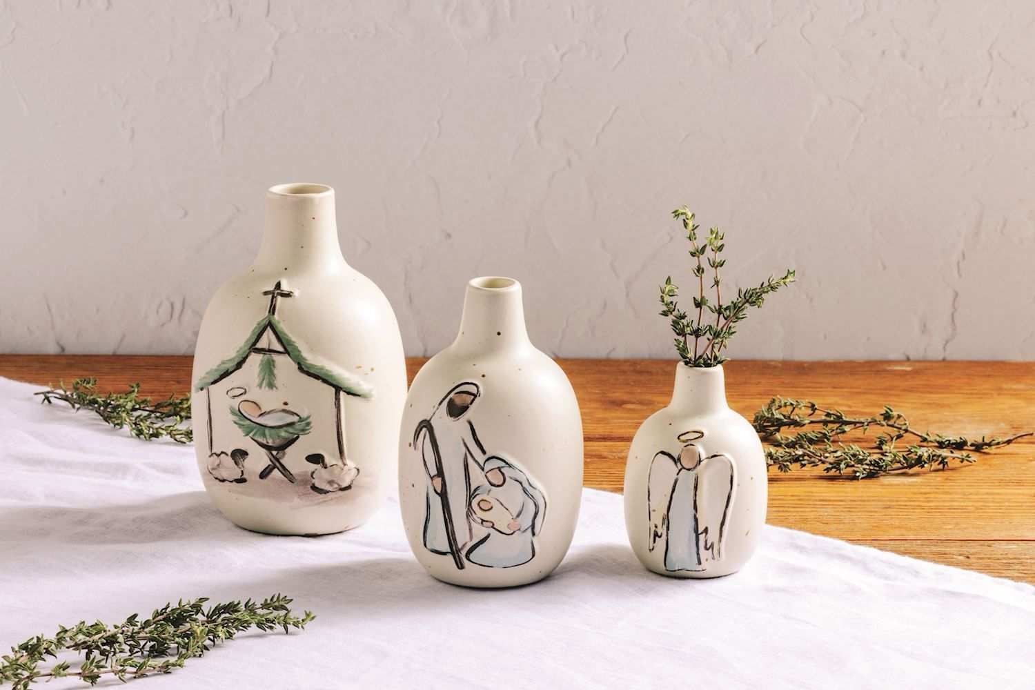 MP Lg Nativity Bud Vase 7&quot;