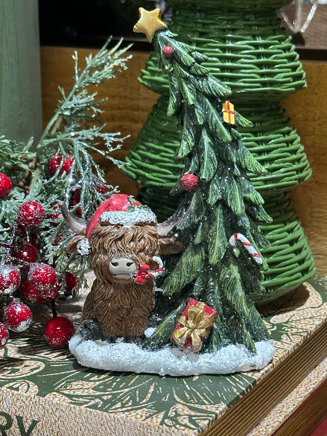 Ger 7x4 Tree Santa Hat